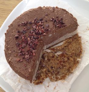 chocolate vanilla dream cake raw vegan